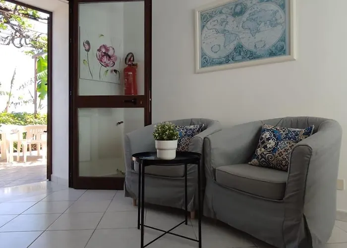 Cerami Con Parcheggio A Un Passo Dal Mare *