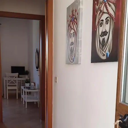 Cerami Con Parcheggio A Un Passo Dal Mare Cefalù
