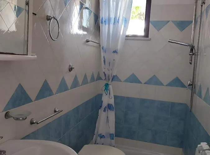 Cerami Con Parcheggio A Un Passo Dal Mare דירה